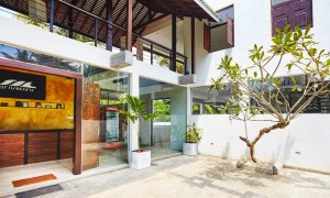 Drivethru Surfcamp, Pohena, Sri Lanka