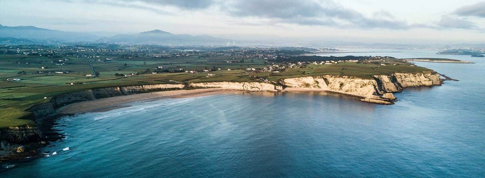 Liquid Surf House in Langre Spanien Bucht