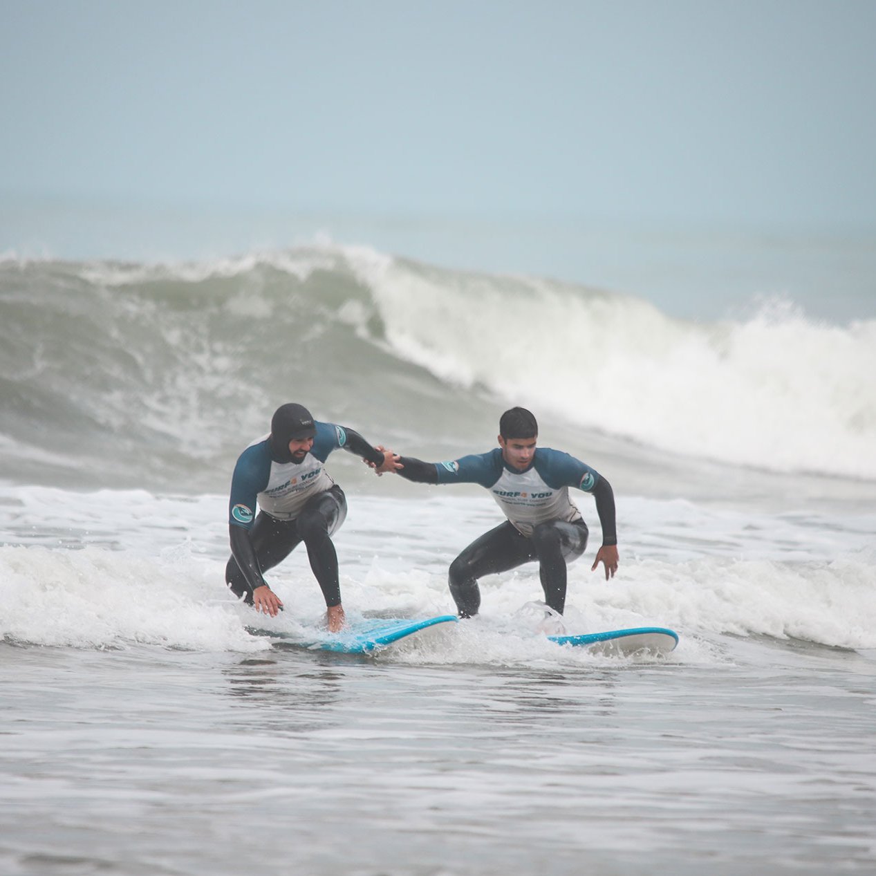 Surf 4 You Surfcamp Portugal Nazaré professioneller Surfunterricht