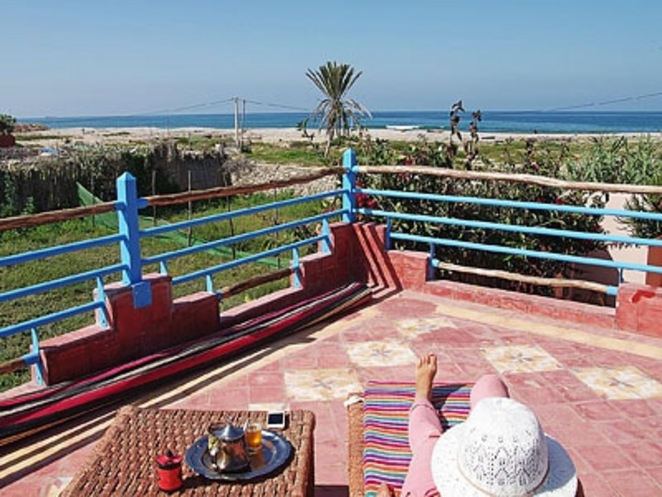 Zen Surfcamp Marokko Aourir terrasse meerblick