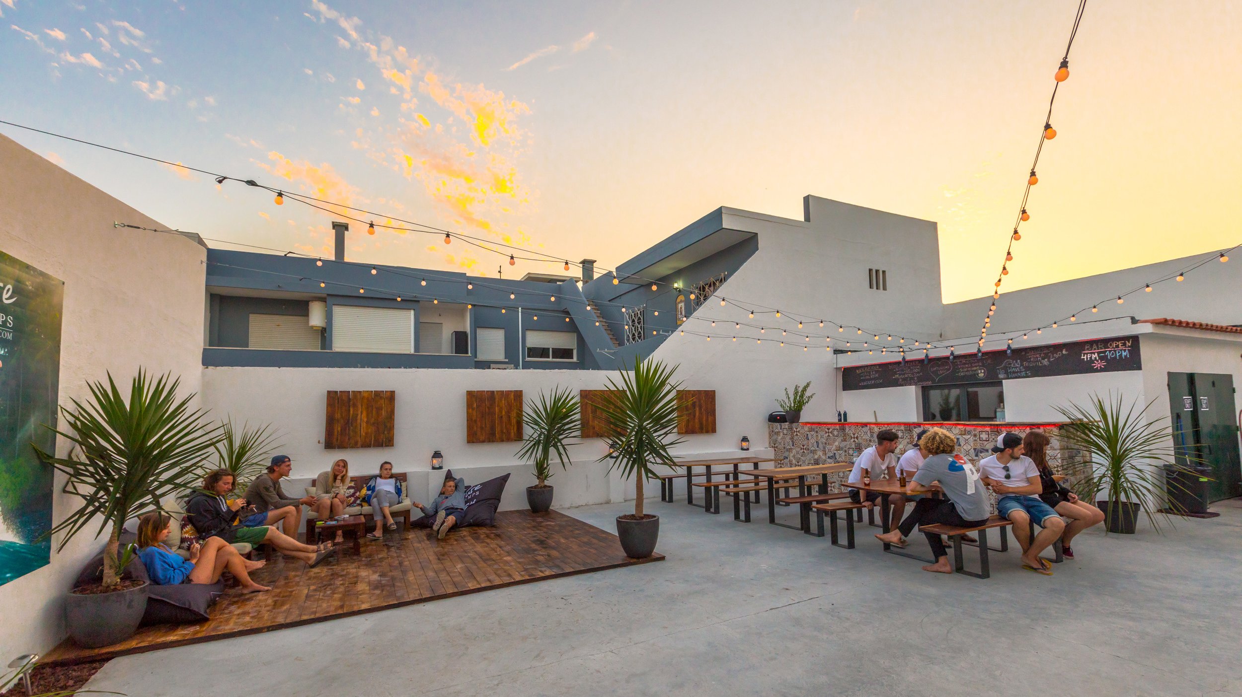 surfhouse caparica patio surf trip