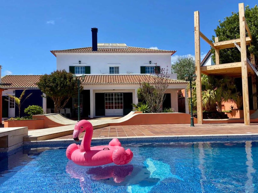 Black Sand Box Surfcamp Skate Camp Portugal Azoren Sao Miguel Villa