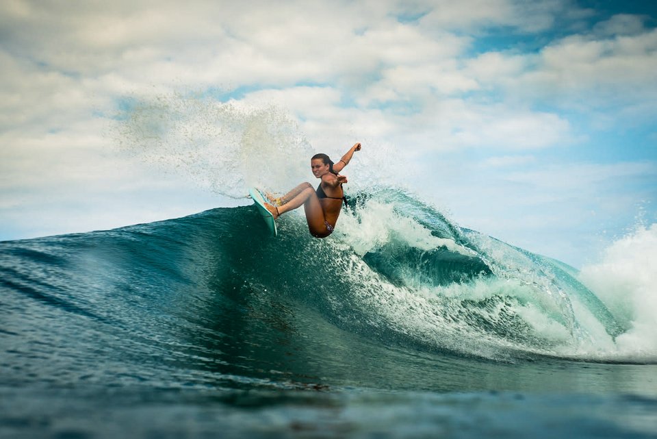 Lapoint Surfcamp Santa Teresa - Girl am rippen