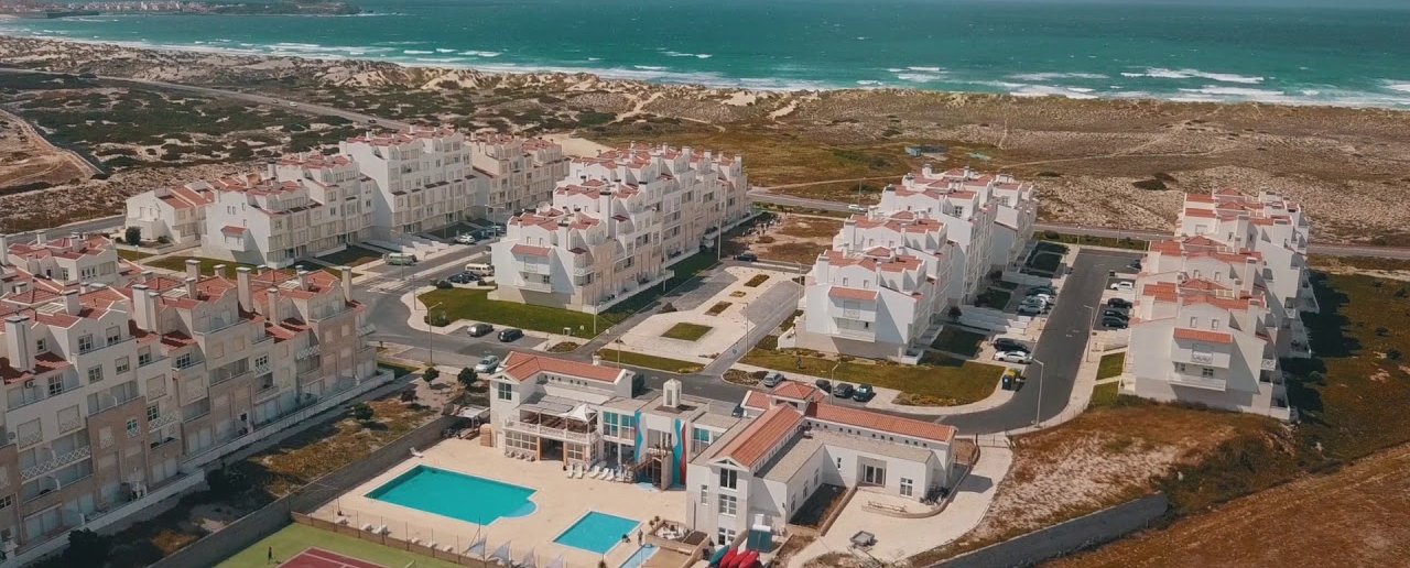 Sharks Lodge Surfcamp Portugal Peniche direkt am Meer