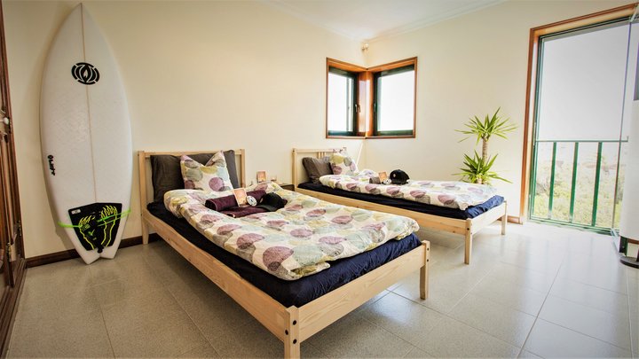 Slide Surfcamp Portugal Doppelzimmer
