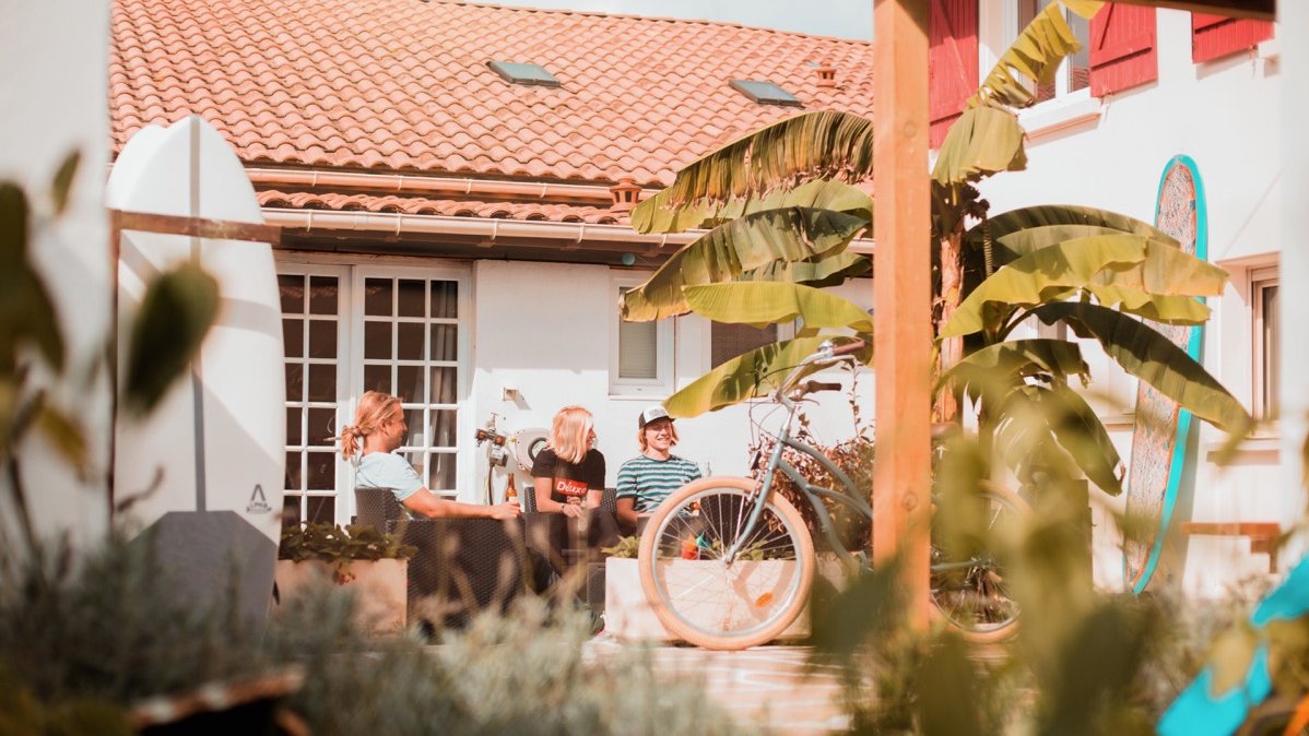 Surfblend Surfbase Vieux Boceau Surfcamp in Frankreich mit kleinem Garten Surfblend Surfbase Vieux Boceau Surfcamp in Frankreich mit kleinem Garten