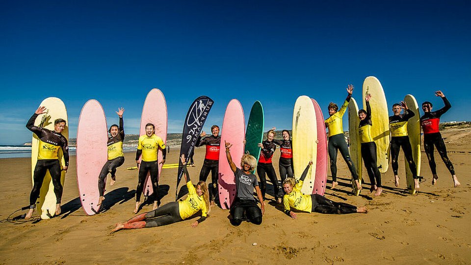 Pure Surfcamp Marokko Aourir surfen lernen