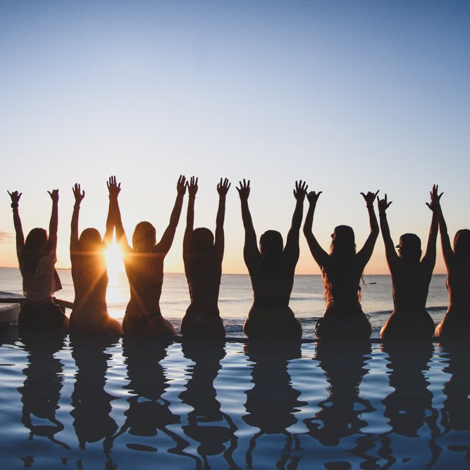 Miramar Surfcamp Nicaragua Pool mit Meerblick