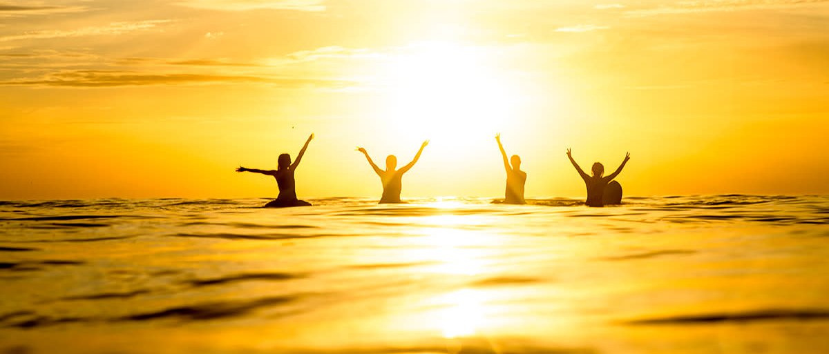 Sunsetsurf mit Freunden