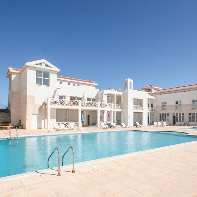 Surflodge Baleal Portugal Peniche mit Pool