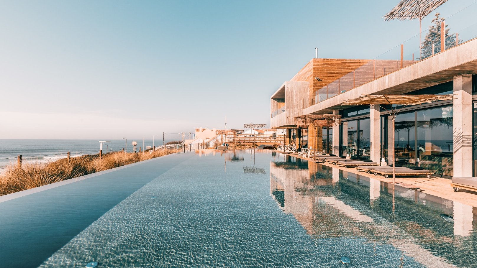 Surfretreat Portugal Santa Cruz Surfurlaub mit viel Komfort