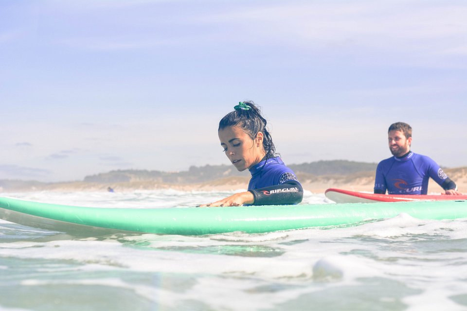 Lost Caparica Surf House Portugal Surfcamp bei Lissabon Surfen lernen Surfspot vor der Tür
