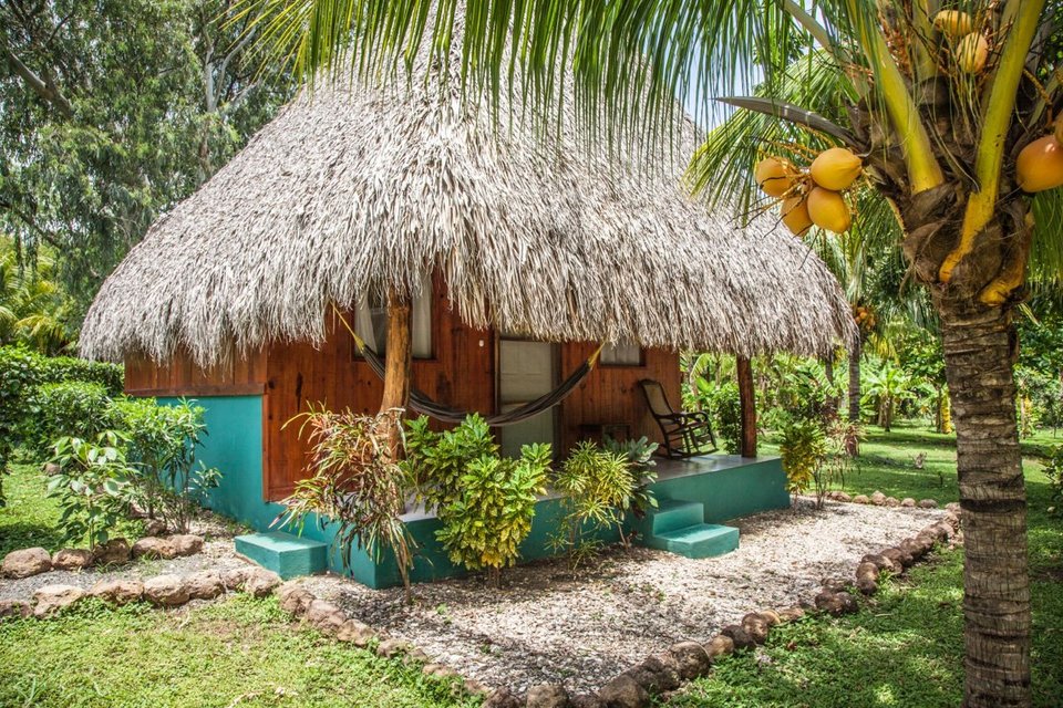 Coco Loco Eco Surfcamp Punta Aposentillo Nicaragua  unterkunft bungalow