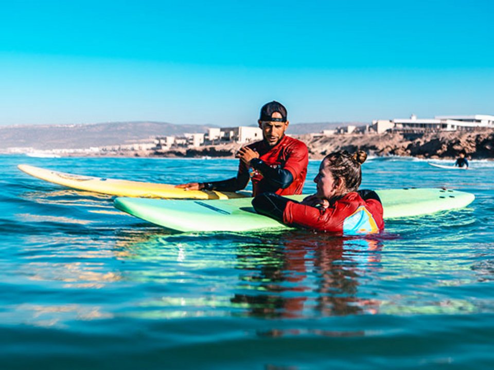 Zen Surfcamp Marokko Aourir surf coaching im wasser