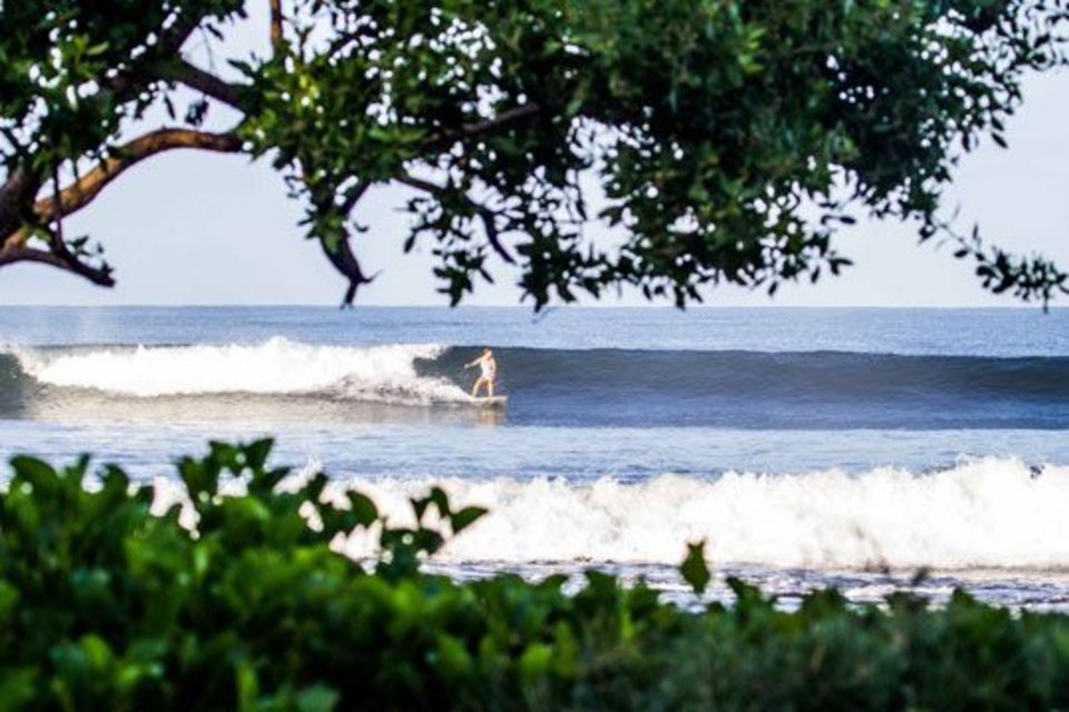 Coco Loco Eco Surfcamp Punta Aposentillo Nicaragua point break