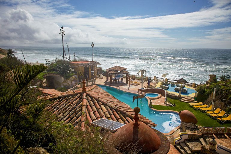 Tres Ondas Surfcamp Ericeira Portugal Direkt am Meer