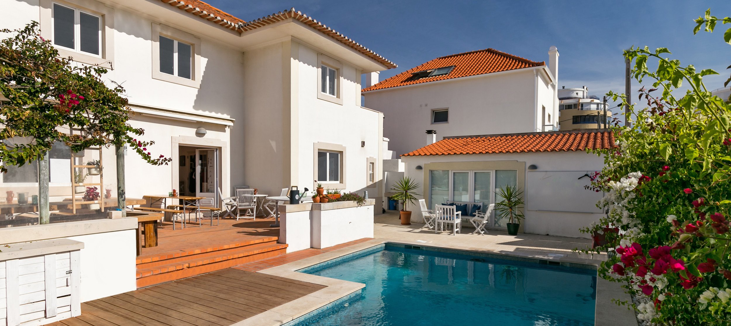 Ecu Surflodge Caparica surfcamp portugal