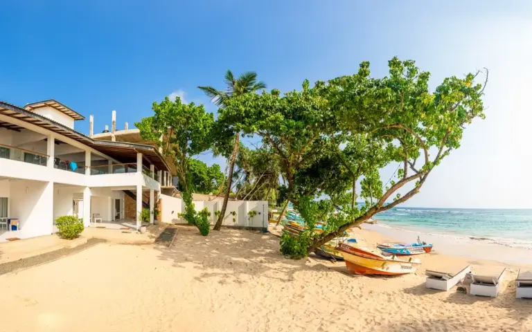 Beachfront Surfcamp Sri Lanka