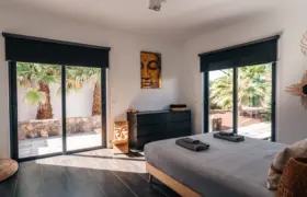 Doppelzimmer mit Bad im Puresurfcamps Surfcamp Fuerteventura