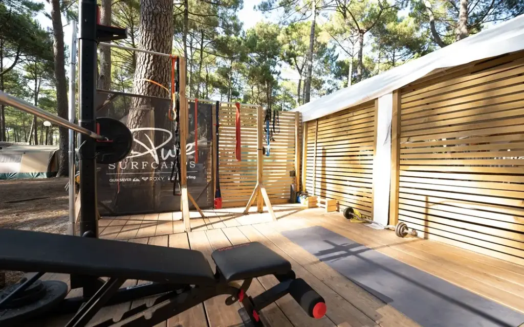 Outdoor-Gym im Surfcamp