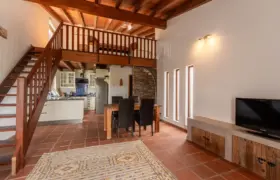 Das Wohnzimmer im 4er Apartment des Surfcamps Algarve