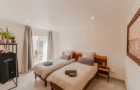 csm_surflodge-portugal-algarve-ingrina-doppelzimmer-2-betten_ce0db3cef3