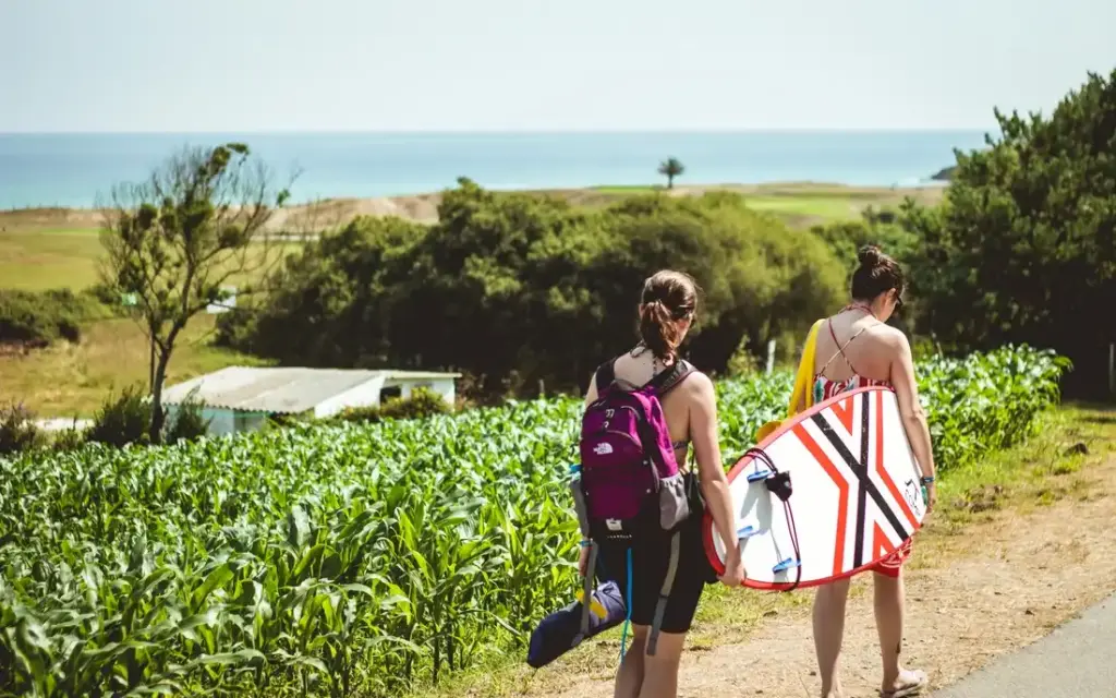elementsurf-surfcamp-oyambre-spanien-Meerblick-Surfkurs
