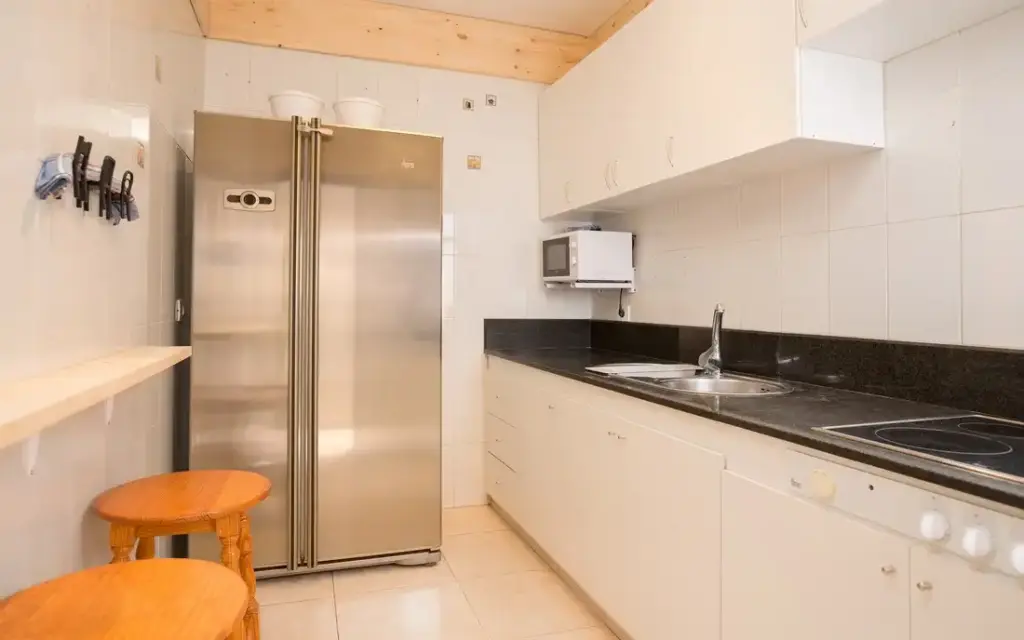 surfcamp-gran-canaria-las-palmas-la-ventana-azul-küche