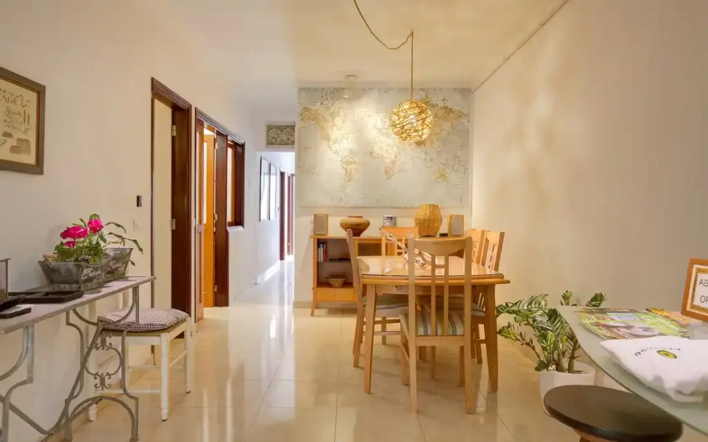 surfcamp-gran-canaria-surfhostel-la-ventana-azul-gemeinschaftsbereich