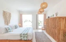 Pure Surfhouse Bali Canguu Superior Doppelzimmer