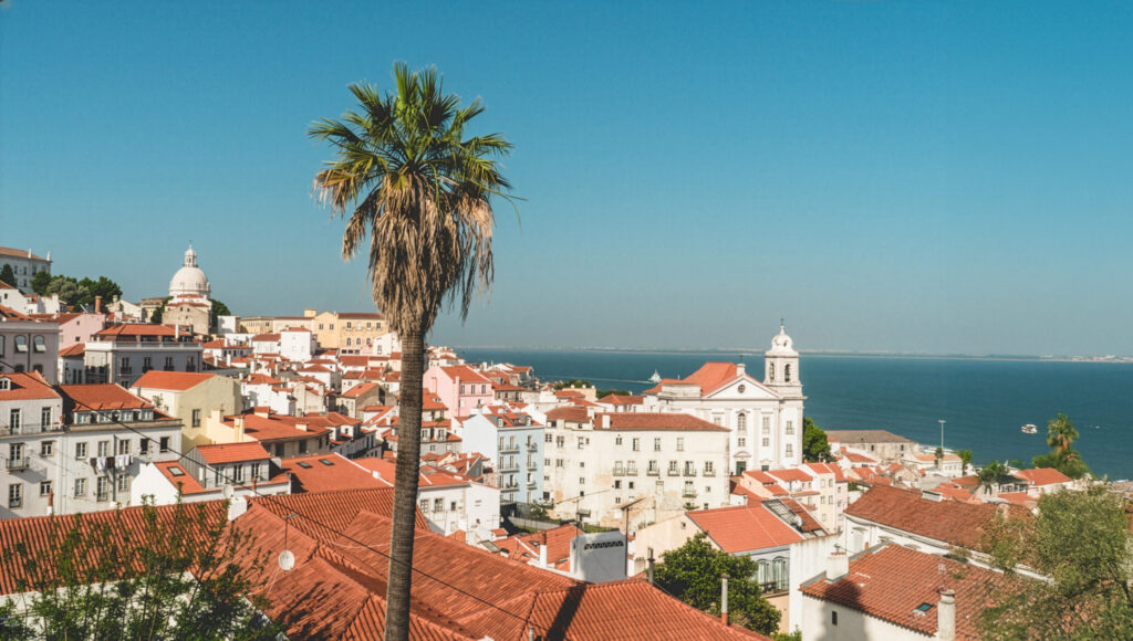 24_plus-surfcamp-caparica-portugal-lissabon