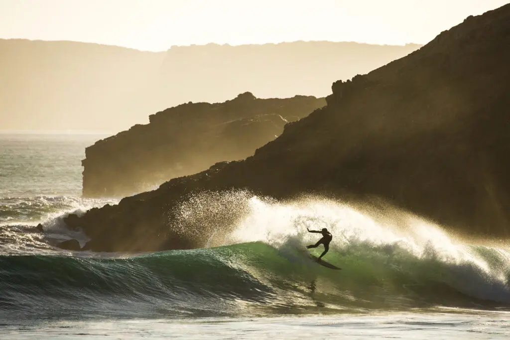 puresurfcamps-surfcamp-algarve-surfen-lernen-surfschule-sagres-zavial-barrels_Matze_Ried