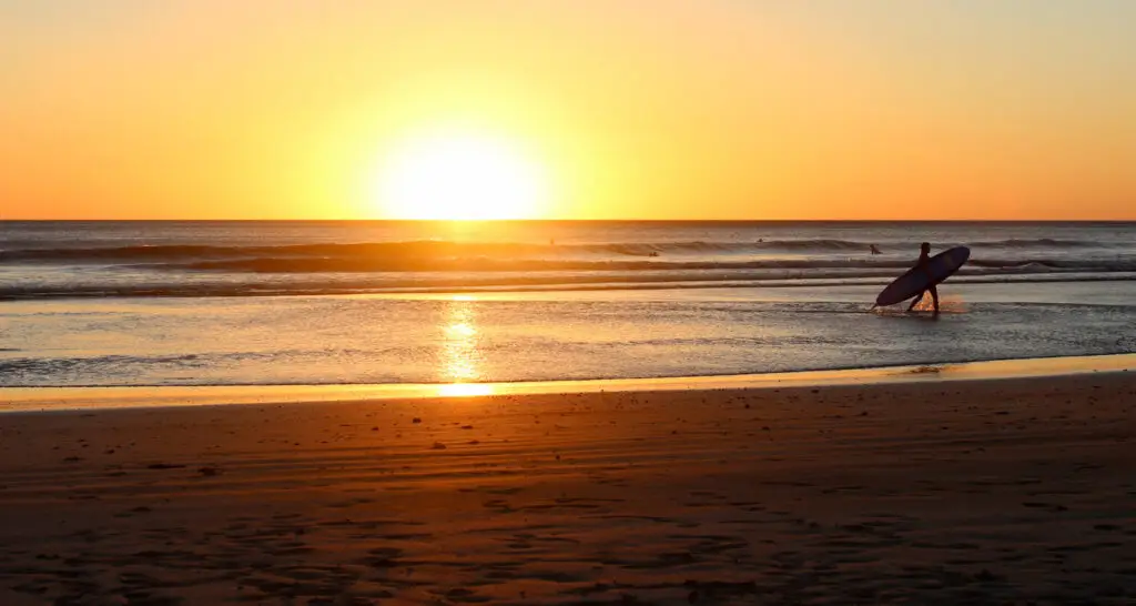 puresurfcamps-surfcamp-costa-rica-beach