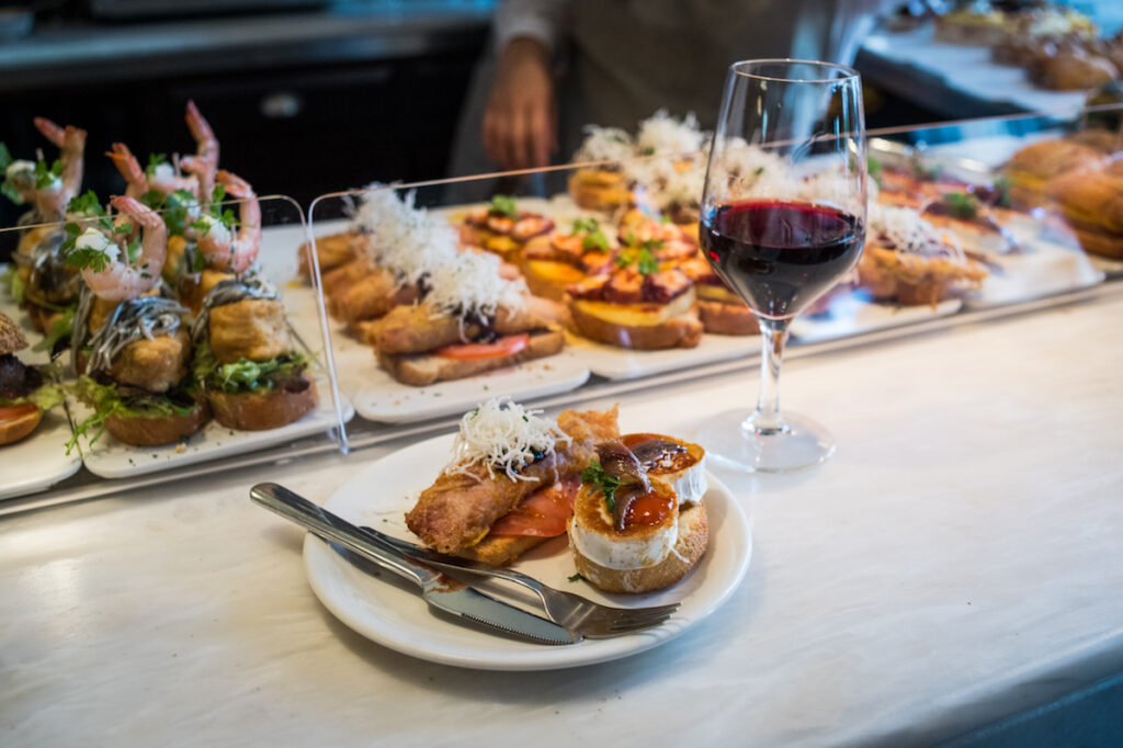 puresurfcamps-surfcamp-zarautz-spanien-baskenland-tapas