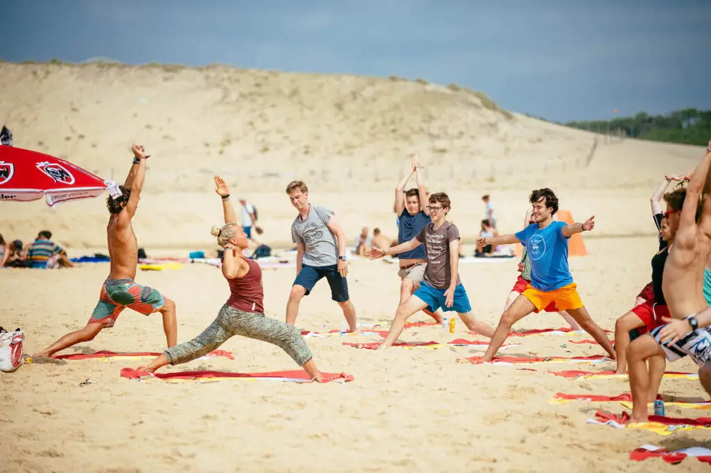 puresurfcamps-surfcamp-zarautz-spanien-yoga