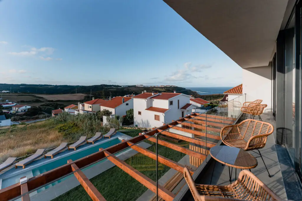 puresurfcamps-surfcamps-ericeira-portugal-surfing-surfen-surf-surfhostel-surfhouse-surfaccommodation-lifeisgood-sunny-beachlife-21