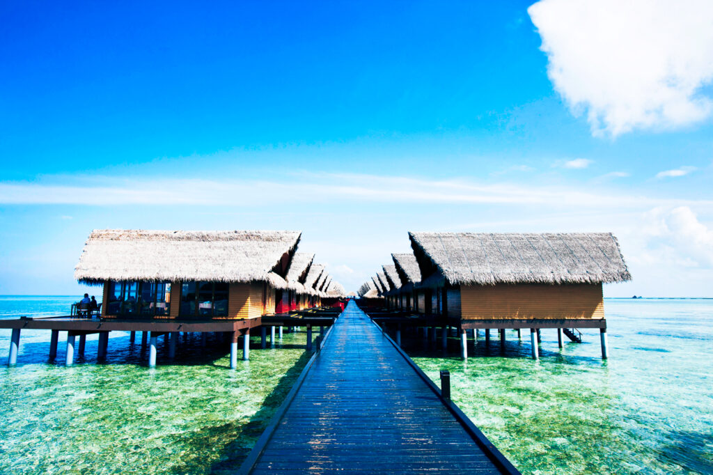 puresurfcamps-surfresort-malediven-unterkunft-beachvilla-meerblick