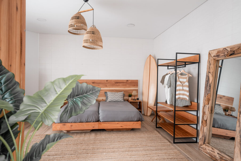 surfcamp-azoren-schlafzimmer