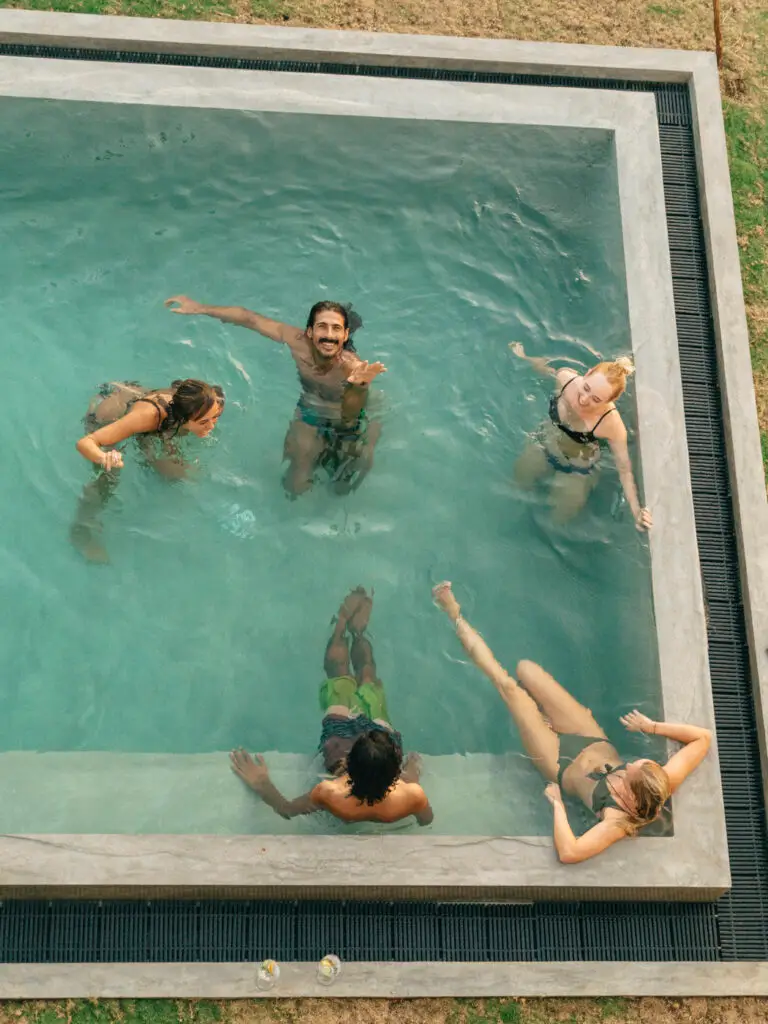 surfcamp-srilanka-ahangama-pool