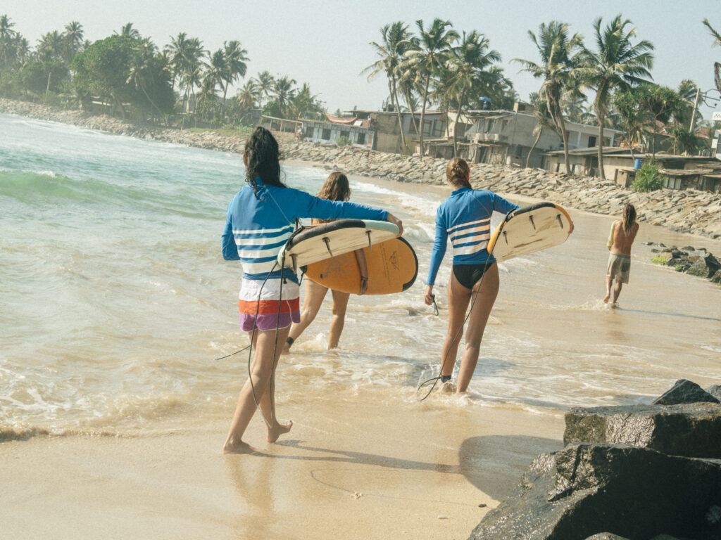 surfcamp-srilanka-ahangama-surflesson