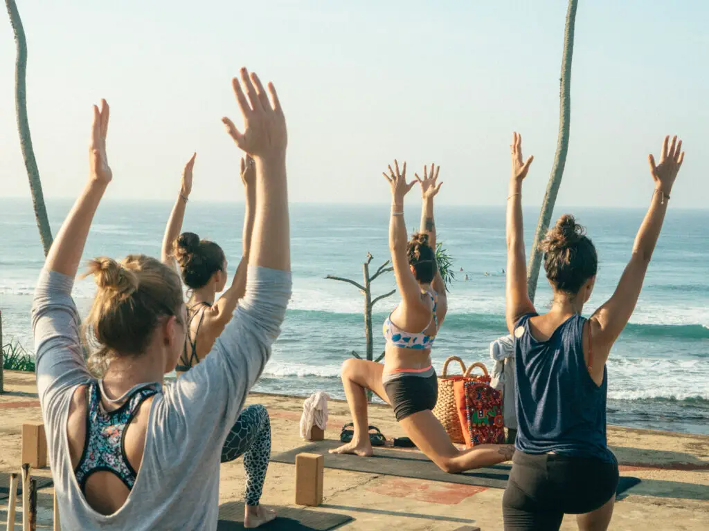 surfcamp-srilanka-ahangama-yoga
