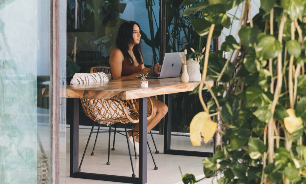 surfhouse-bali-canggu-remote-work