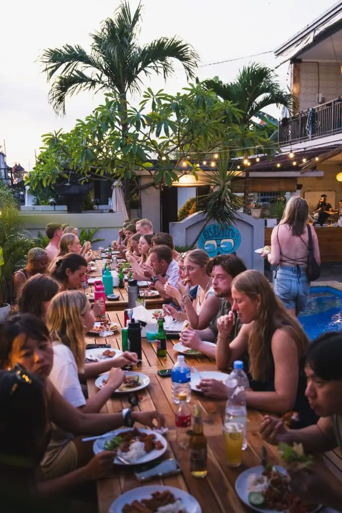Elsewhere Surfcamp Canggu_Daily family dinner