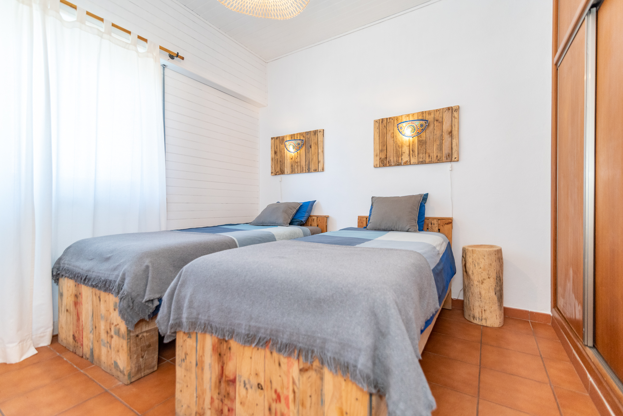 Twin Room Surfcamp Tocha