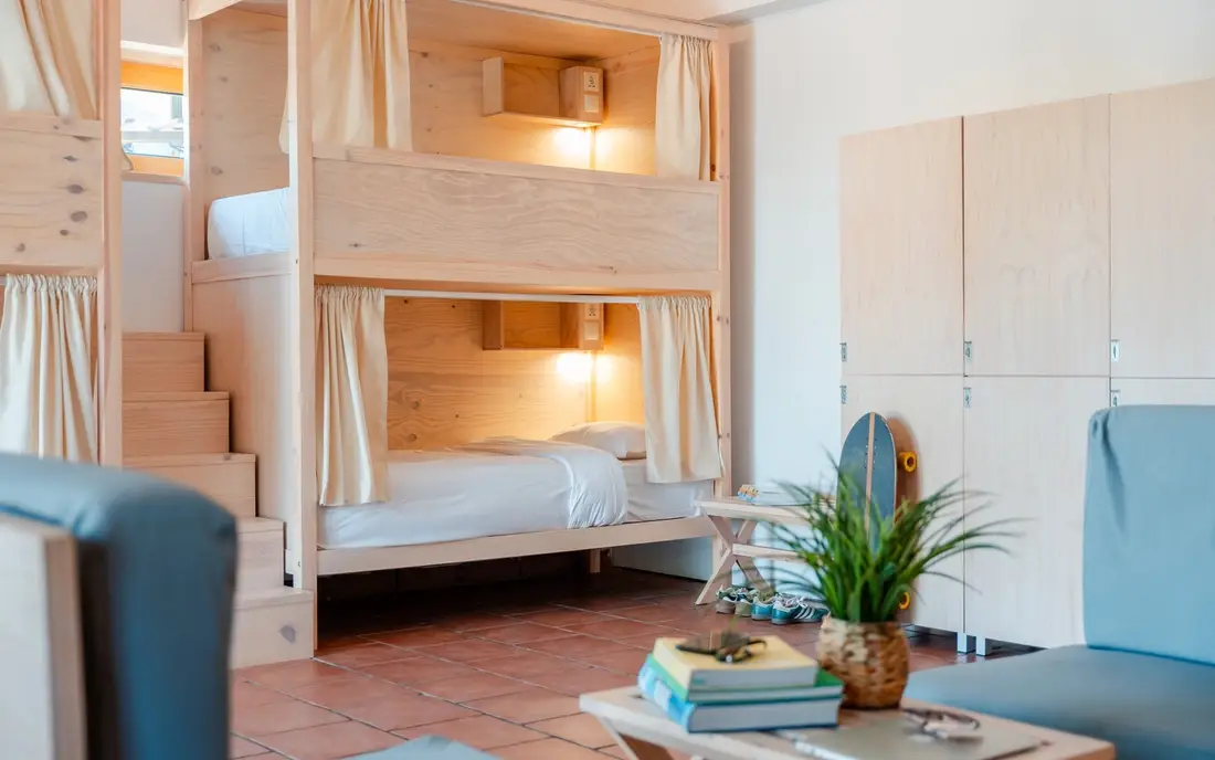 Sunset Surflodge Ribeira 8er Mehrbettzimmer