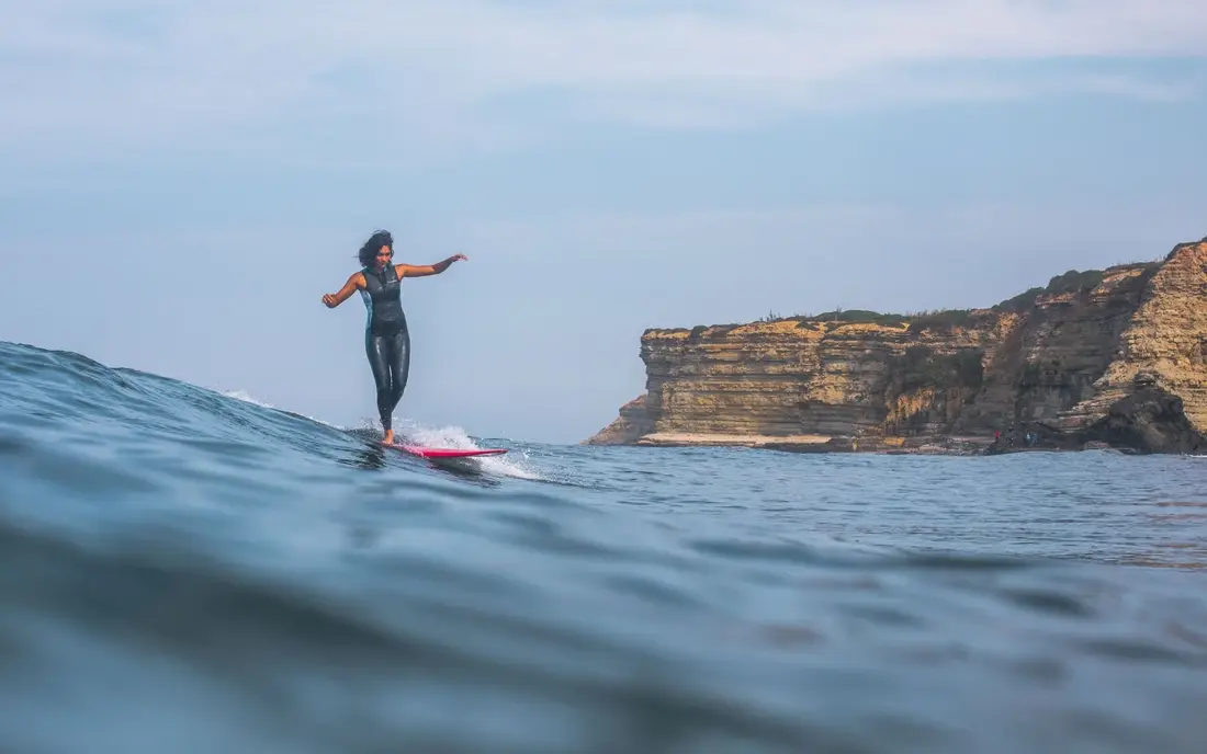 Surfkurse im Surfcamp Peniche