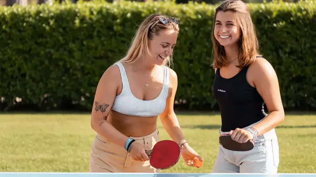 Tischtennis im Surfcamp