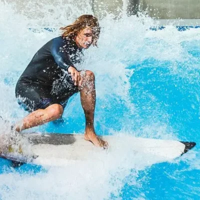 wellenreiten-jochen-schweizer-arena-advanced-indoor-surf-session wellenreiten-jochen-schweizer-arena-advanced-indoor-surf-session