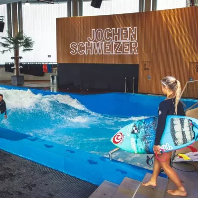 wellenreiten-jochen-schweizer-arena-indoor-surfen-tao